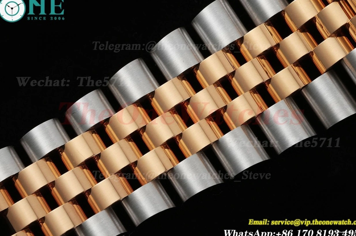 126331 A3235 Datejust Silver EWEF Textured 41mm Jub Stk SS RG 0325